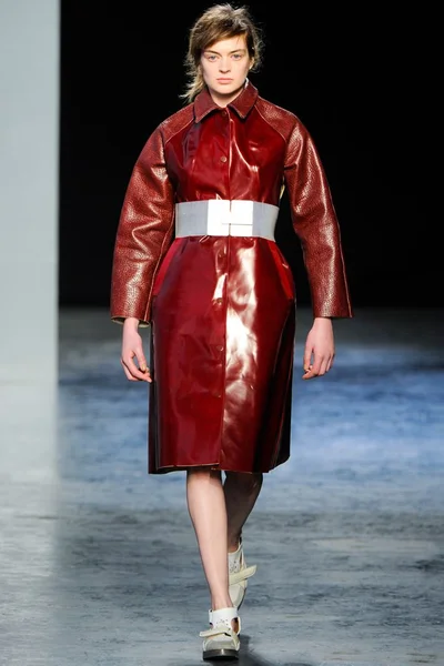 Look 3